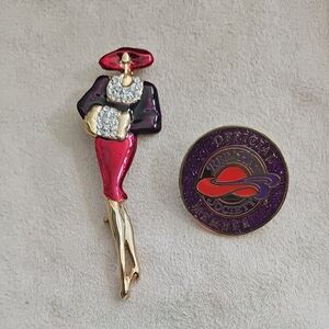 Red Hat Society Pin Set. Very Classy!